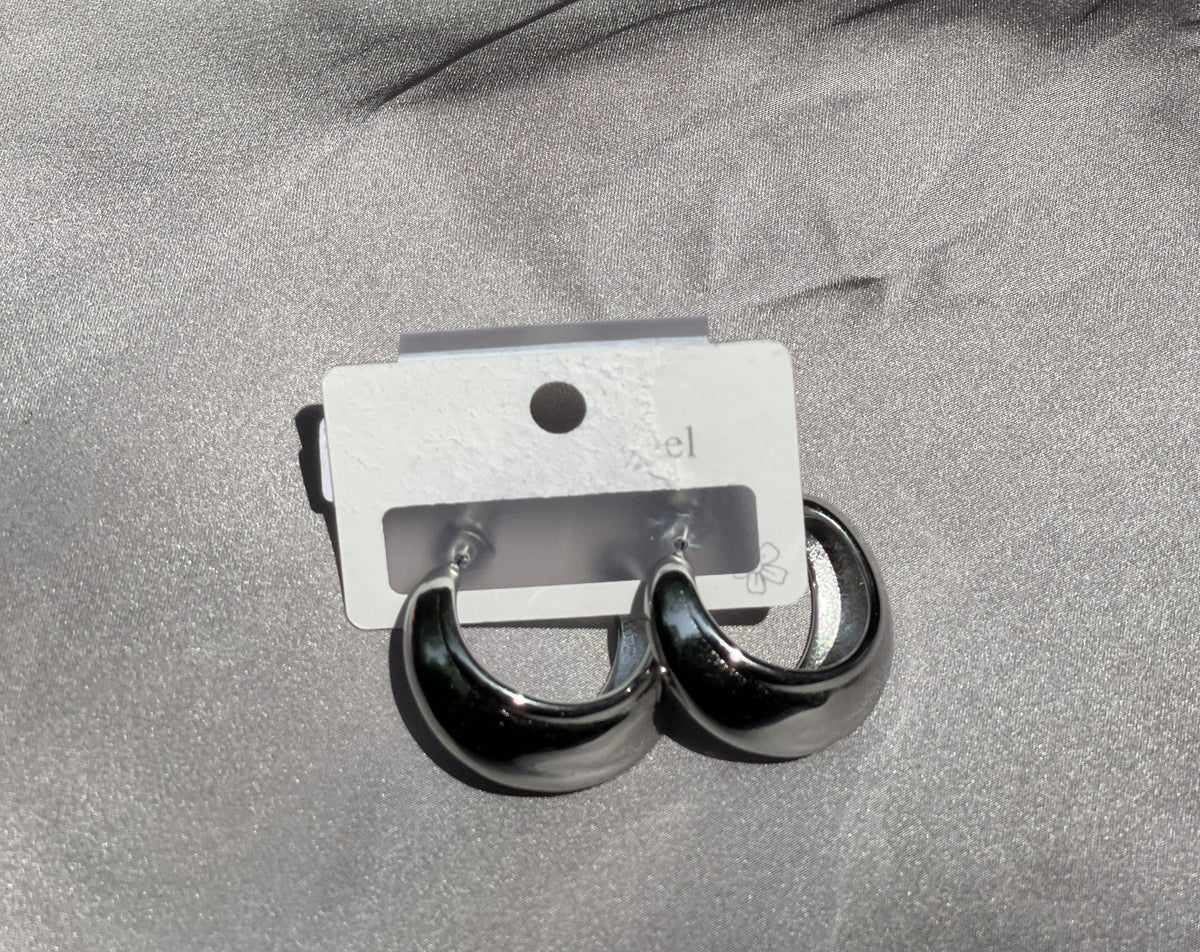 The Metropole Chunky Drop Hoops